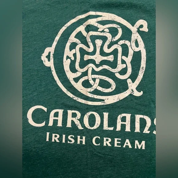 Carolans Irish whiskey T-shirt NWOT - Picture 2 of 3